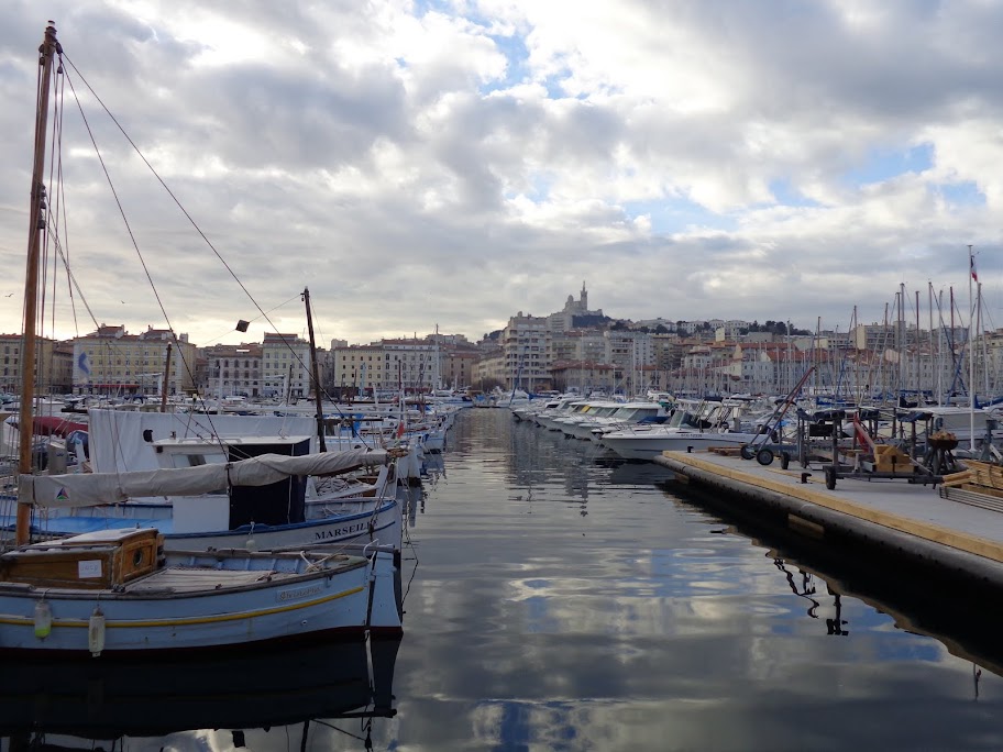 А включите-ка мне усилители качки! А подайте-ка белых пиджаков. Costa Paсifica февраль 13г