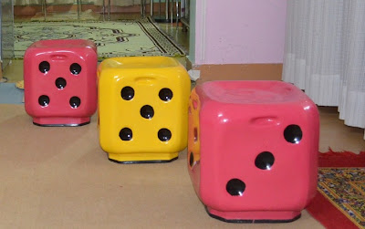 dice stool