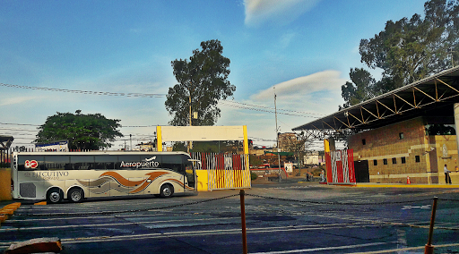 Terminal Pullman De Morelos Casino De La Selva, Plan de Ayala 102, El Vergel, 62400 Cuernavaca, Mor., México, Parada de autobús | MOR
