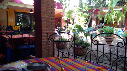 Restaurante Quinmart, Avenida El Dorado 1370, Las Quintas, 80060 Culiacán Rosales, Sin., México, Restaurante de comida para llevar | SIN