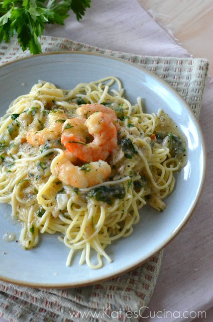 Shrimp Scampi Pasta | KatiesCucina.com @KatiesCucina  #recipe #seafood #shrimp #pasta