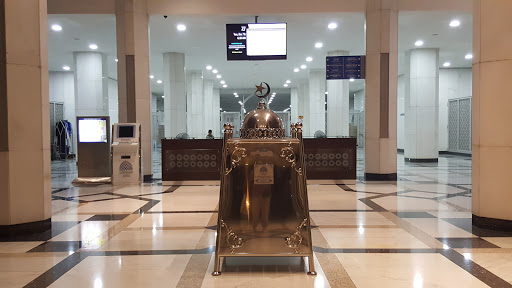 Sultan Salahuddin Abdul Aziz Mosque