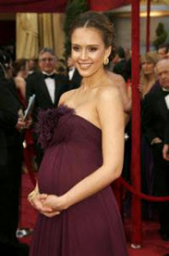 Jessica Alba Gained 60 Pounds First Pregnancy