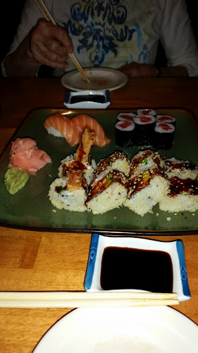 Sushi Restaurant «Under the Sea», reviews and photos, 601 Kasold Dr D102, Lawrence, KS 66049, USA