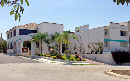 Hotel Suites Villasol, Loma Bonita 2, Bacocho, 71980 Puerto Escondido, Oax., México, Hotel cerca de aeropuerto | OAX