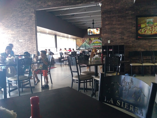 Pizzeria La Sierra Camargo, Avenida Licenciado Benito Juárez 1406, Lagunita, Cd Camargo, Chih., México, Restaurantes o cafeterías | CHIH