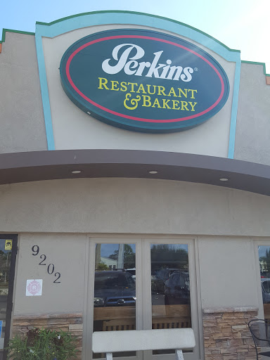 Restaurant «Perkins Restaurant & Bakery», reviews and photos, 9202 S Federal Hwy, Port St Lucie, FL 34952, USA