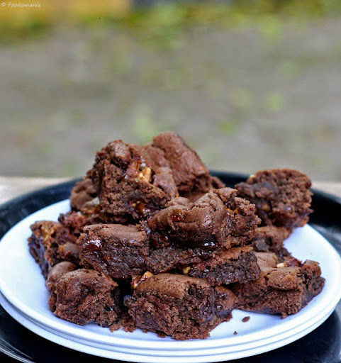 Snickers Fudge Brownies Recipe | Eggless chocolate brownies | Delicious baking recipes written by Kavitha Ramaswamy of Foodomania.com