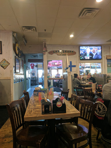 Bar & Grill «Hurricane Grill & Wings», reviews and photos, 630 Stewart Ave, Garden City, NY 11530, USA