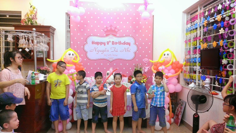 Sinh nhật vui tổ chức sinh nhật tại nhà cho bé Tú Nhi