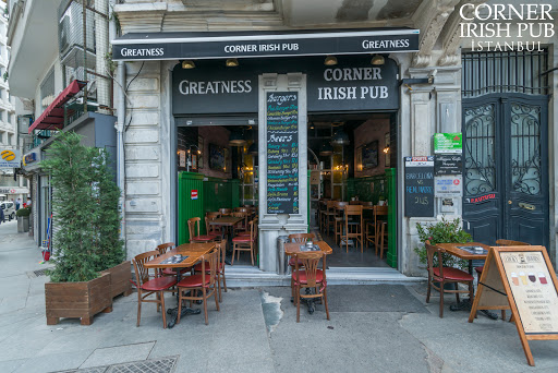 Corner Irish Pub