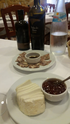 Taberna Tintos e Petiscos
