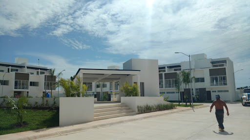 Chelsea Deluxe Residences, Km, Av Huayacán 4, 56, Cancún, Q.R., México, Contratista | SON