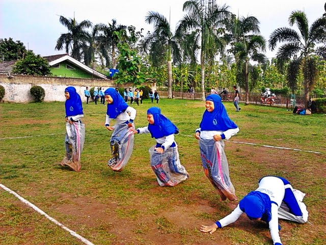 Balap Karung Matematika Balap Karung Matematika