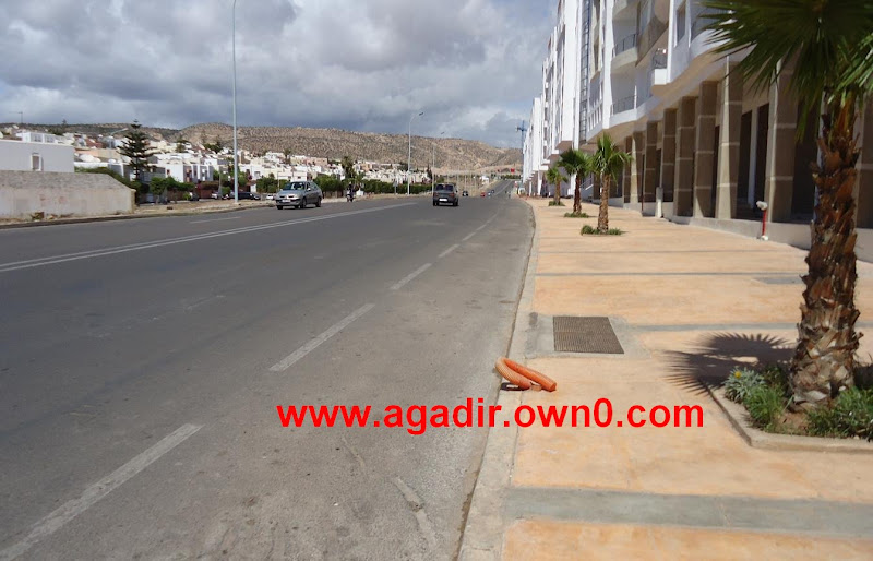 شارع الجيش الملكي وسط مدينة اكادير DSC02513