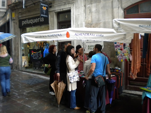 Esperanza Felina en "El Mercado de La Almendra" en Vitoria - Página 9 DSCN5548