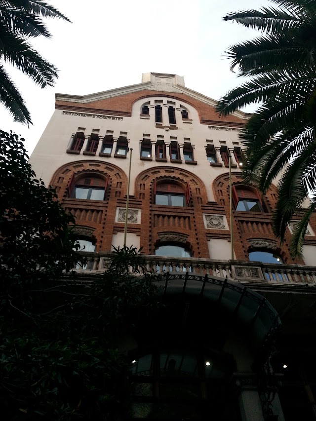 Blanquerna: Facultat de Ciències de la Salut URL