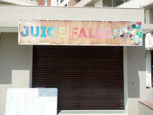 Juice Falls, JUICE FALLS, AMBA BUSINESS PARK,, TRIMANDIR, KALOL - AHMEDABAD HIGHWAY, Adalaj, Gandhinagar, Gujarat 382421, India, Juice_bar, state GJ
