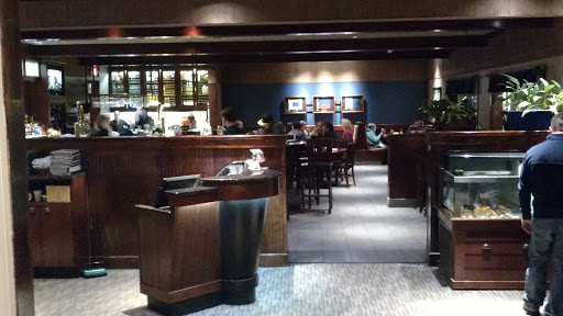 Seafood Restaurant «Red Lobster», reviews and photos, 6535 S Westnedge Ave, Portage, MI 49081, USA