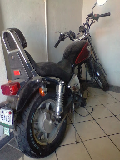 Italika - Moto Mendoza, Calle Torreón 1, Moderno, 87380 Matamoros, Tamps., México, Concesionario de motocicletas | TAMPS