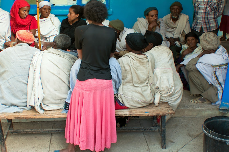 LALIBELA DOS: HOSPITAL-PULGAS DE NEAKUTO LEAB - ETIOPIA NORTE: ABISINIA. IGLESIAS RUPESTRES. NILO. CIUDADES IMPERIALES (5)