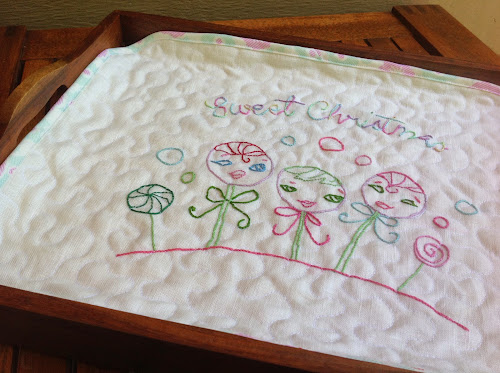 Sweet Christmas embroidery tray cover tutorial