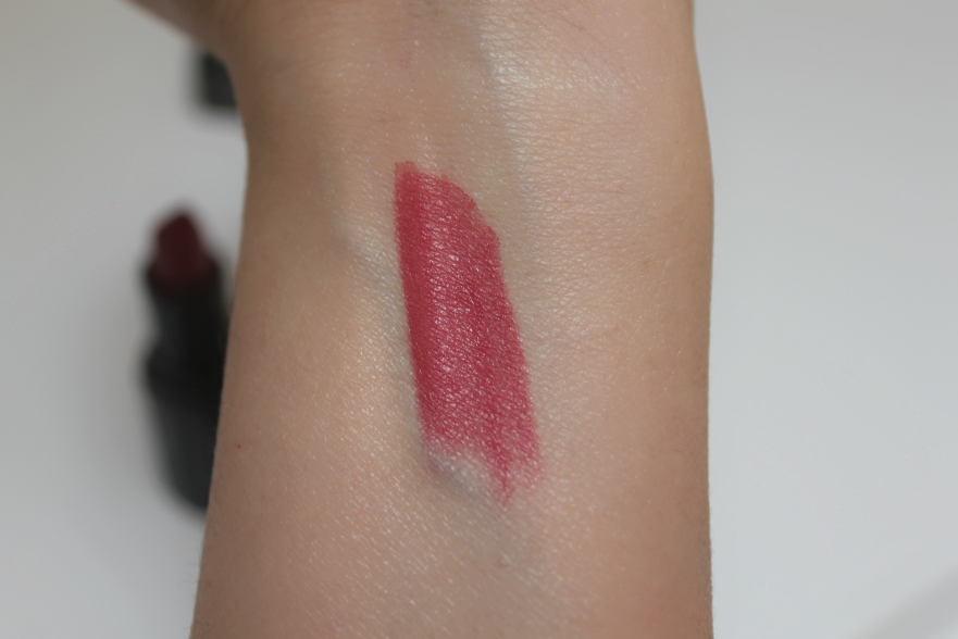 The Non-Blonde: Bobbi Brown Plum Rose Rich Lip Color SPF 12 Lipstick