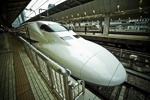 Japan speed. Shinkansen l0. Японские поезда. Поезда в Японии. Скоростные поезда в Японии.