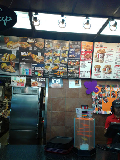 Mexican Restaurant «Taco Bell», reviews and photos, 743 W Cypress St, Kennett Square, PA 19348, USA