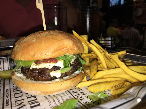 Hamburger Restaurant «ARAXI BURGER», reviews and photos, 9551 Harding Ave, Surfside, FL 33154, USA