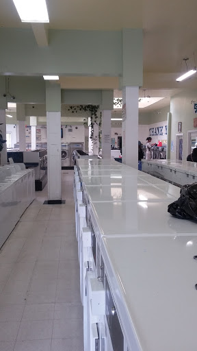 Laundromat «Washingtown Laundry», reviews and photos, 3215 Adeline St, Berkeley, CA 94703, USA