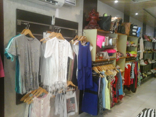 Woodland, Store No-E-120, Near Uco Bank, Main Market, Kamla Nagar, Delhi 110007, India, Clothing_Accessories_Store, state CT