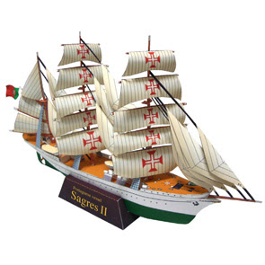 Mô hình chiến hạm Peter Đại đế tỷ lệ 1200 làm từ bìa và giấy