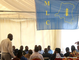 Des partisans du MLC le 2/8/2013 à Kinshasa, lors de la matinée politique de leur parti. Radio Okapi/Ph. John Bompengo
