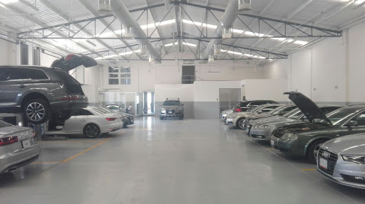 Audi Center Celaya, Blvrd Adolfo López Mateos 1220, Las Insurgentes, 38080 Celaya, Gto., México, Concesionario de automóviles | GTO