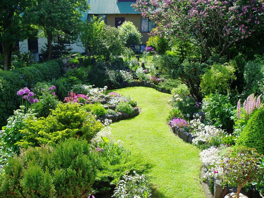 small garden landscaping ideas