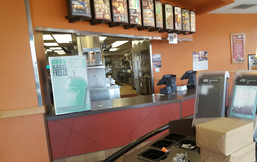 Mexican Restaurant «Taco Bell», reviews and photos, 977 SW Oak St, Hillsboro, OR 97123, USA