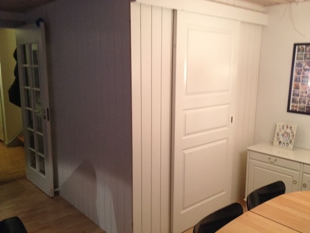 Midlertidigt soveværelse (og noget om vores hus)