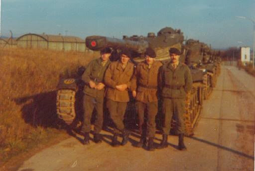 Service militaire Trêves 1974 (AMX13 et 30B ) Equipage+13