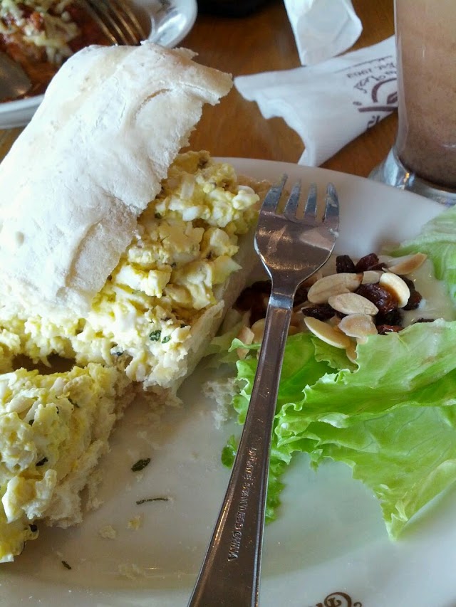 Coffee Bean & Tea Leaf