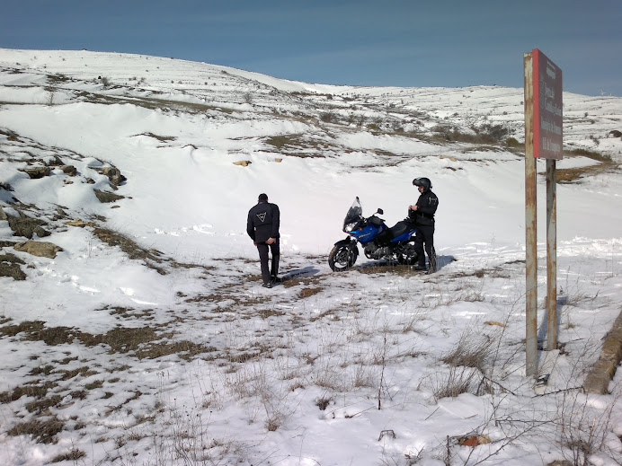 2 de Marzo: almuerzo en los Villares y mucha nieve. 2013-03-02-529