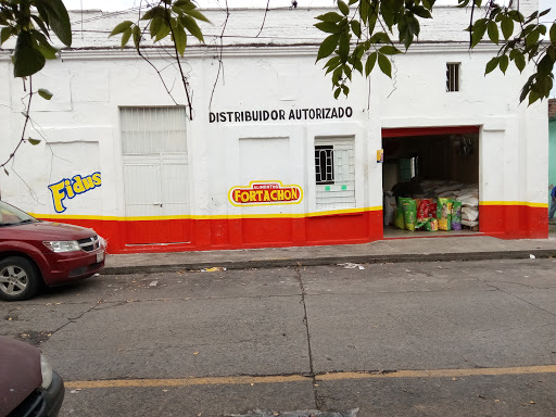 Distribuidor Autorizado Alimentos Fortachon, 95100 Centro,, 2 de Abril 311, Centro, Ver., México, Tienda de alimentos para animales | GTO
