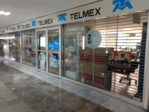 Telcel Plaza San Pedro, Río Madeira, Zona Los Callejones, 66230 San Pedro Garza García, N.L., México, Compañía telefónica | NL