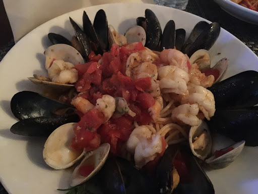 Italian Restaurant «Bonaroti Restaurant», reviews and photos, 428 Maple Ave E, Vienna, VA 22180, USA