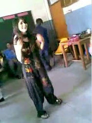 Lahore Univ Girl Dancing