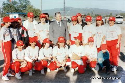 Equipo Medias Rojas del softbol femenil en 1996