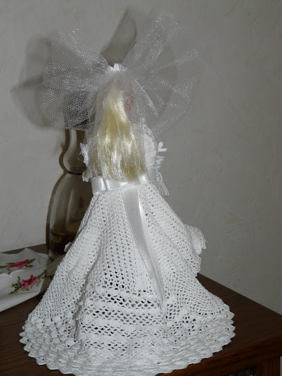 لباس العروسة باربي للعب بالكروشية P1000179