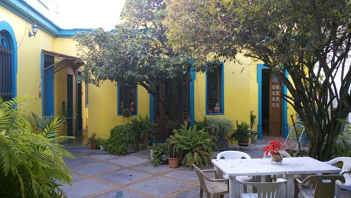 Hotel Villa Samary, Morelos 199, Chapala Centro, 45900 Chapala, Jal., México, Alojamiento en interiores | JAL