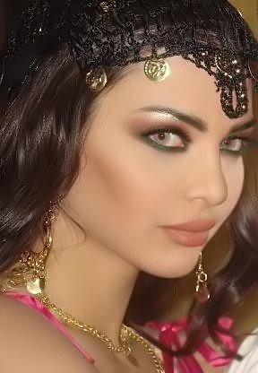 Hot /Sexy Arabic Girls pics: Arabic Hot Sexy Singer Amar Sexy Lebanese ...