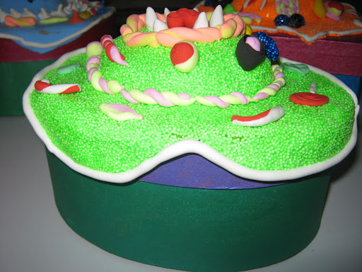 Snoeptaart doosjes maken voor Kim en Merle 040.jpg